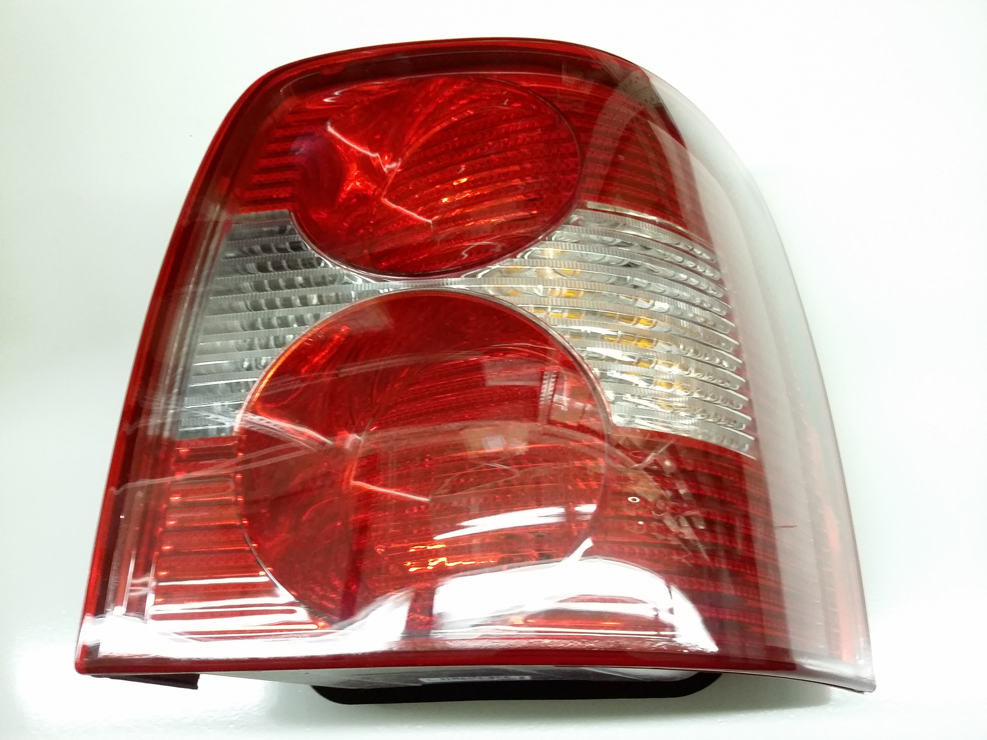 2003-volkswagen-passat-wagon-tail-light-assembly-wagon-w-o-w8